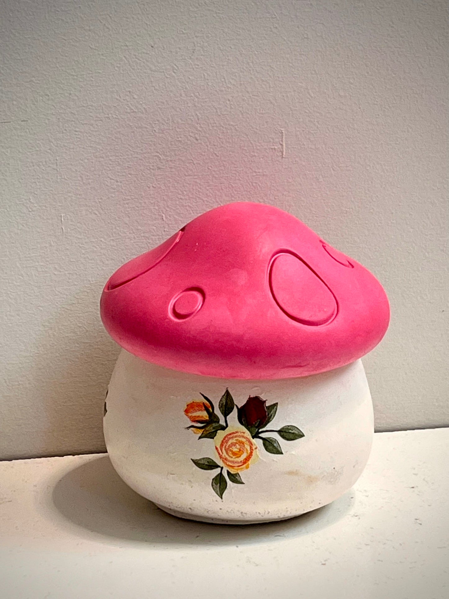 Mushroom Holder