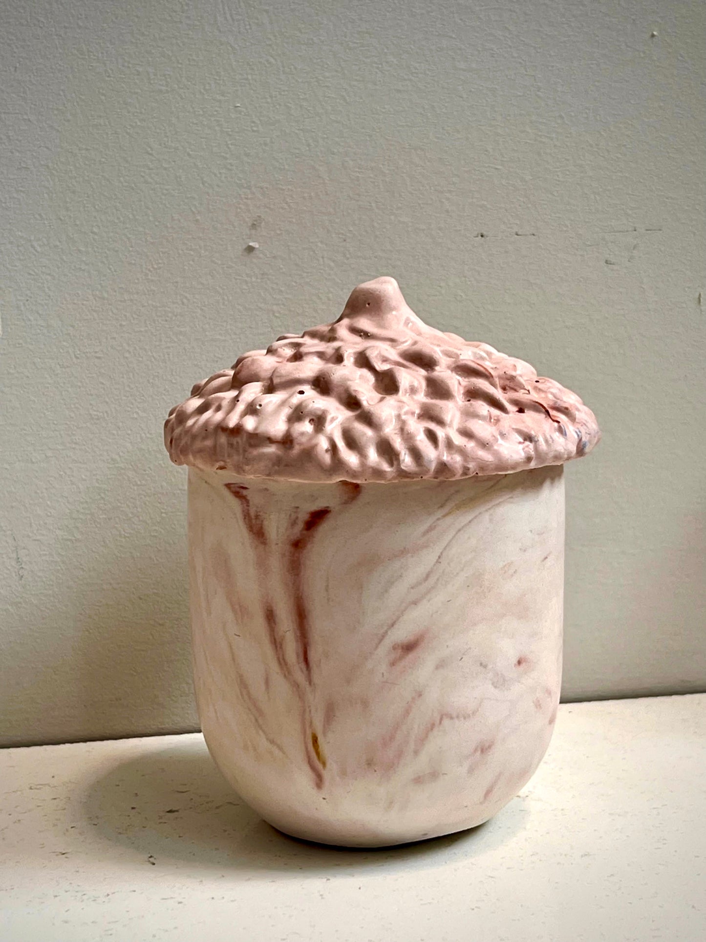 Acorn Holder